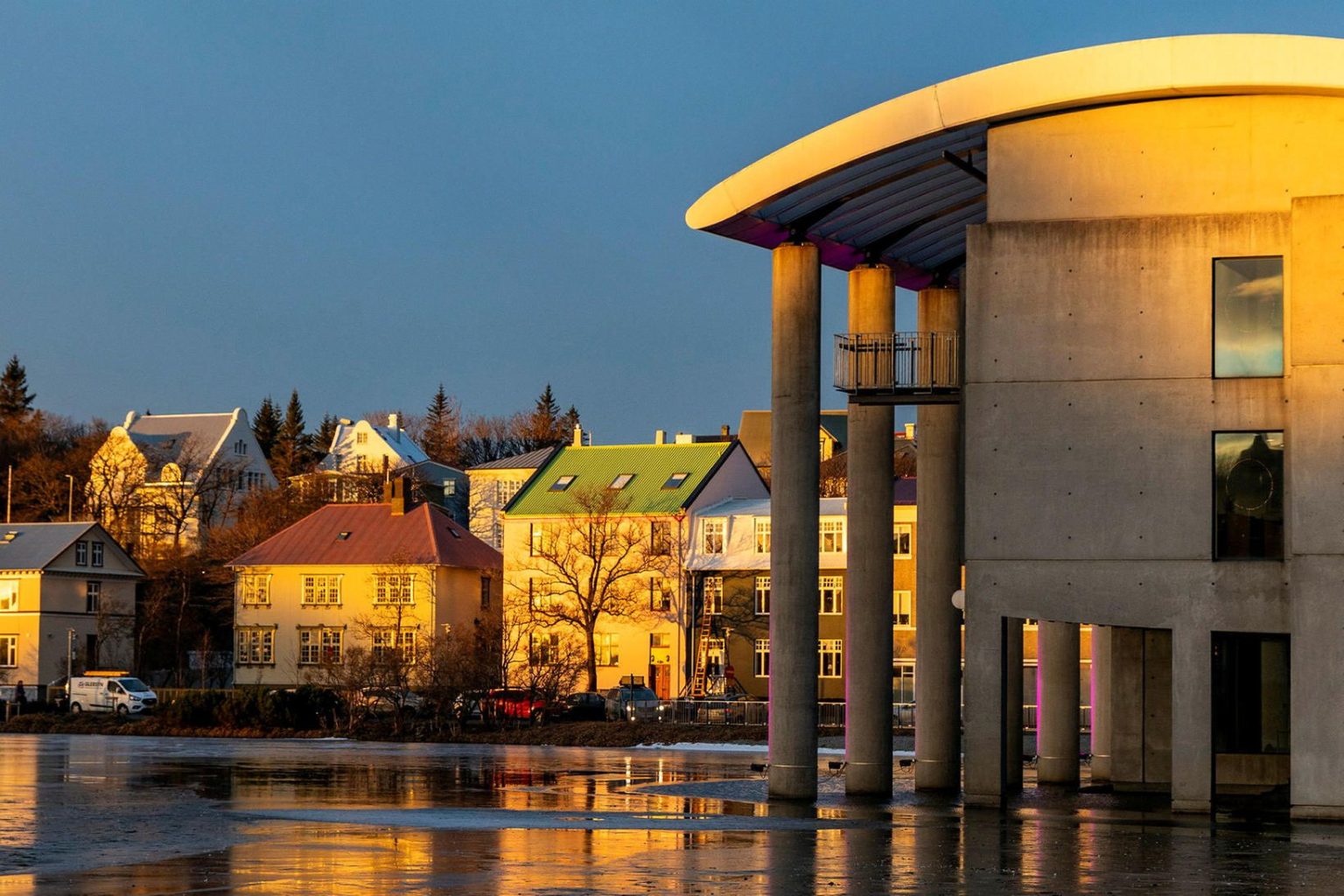 Islândia, Morgunbladid, Islandês