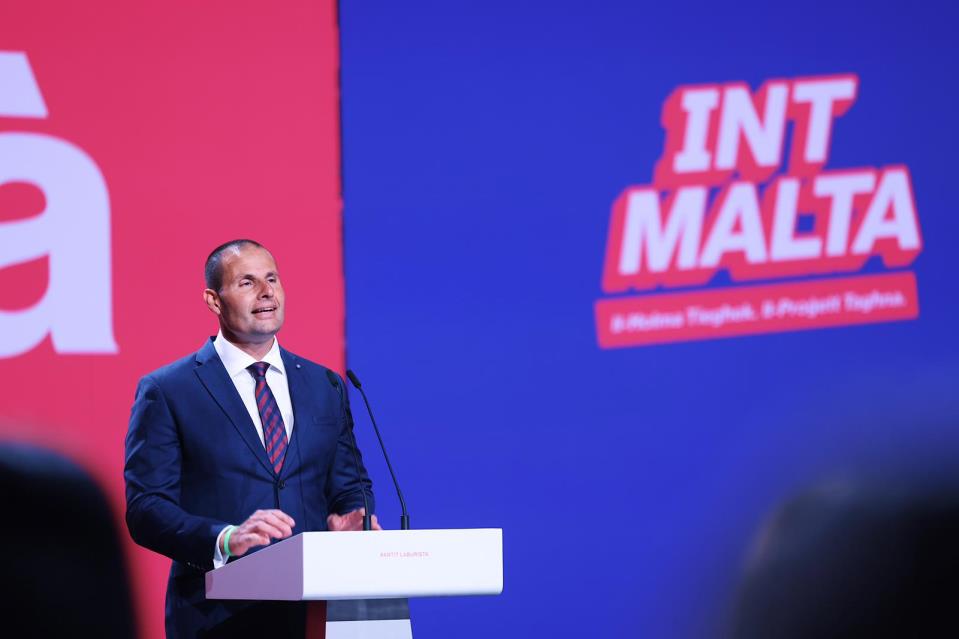 Malta, Times of Malta, Inglês