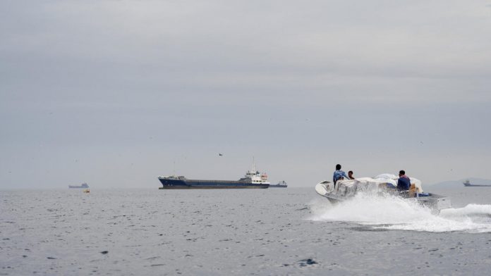 Albânia, 24 Ore, Albanês Irani kërcënon të bllokojë Detin e Kuq, nëse vazhdon bllokada amerikane – 24 ore