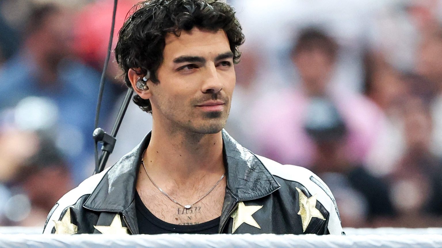 Holanda, De Telegraaf, Holandês  Joe Jonas bevestigt relatie met model Tatiana Gabriela
