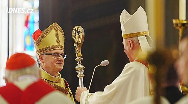 República Tcheca, Lidove Noviny, Tcheco