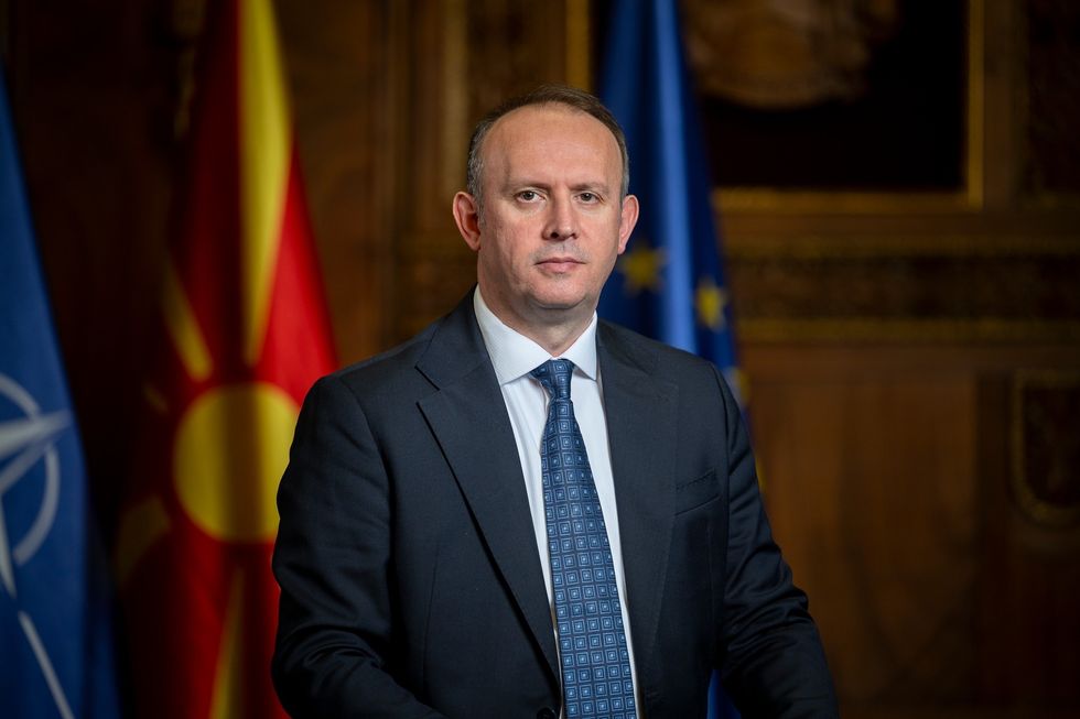 Albânia, 24 Ore, Albanês Gashi uron Radevin, pret qeveri stabile në Bullgari dhe mbylljen e çështjeve të hapura mes dy vendeve – 24 ore