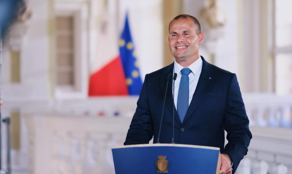 Malta, The Malta Independent, Inglês