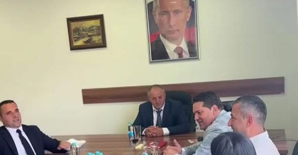 Bósnia Herzegovina, Avaz, Croata