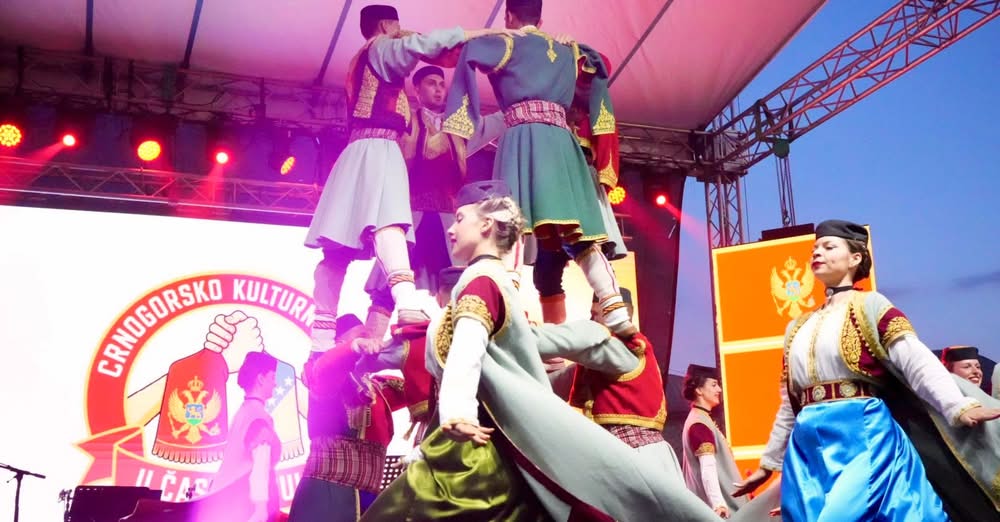 Bósnia Herzegovina, Avaz, Croata