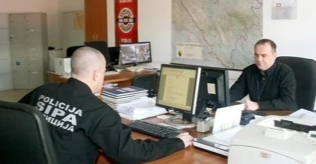 Bósnia Herzegovina, Avaz, Croata