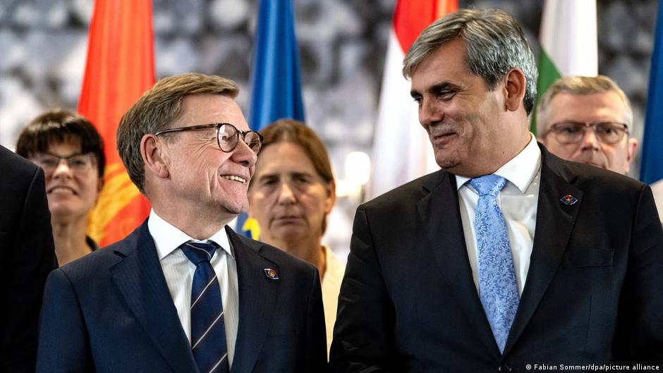 Alemanha, Deutsche Welle, Alemão