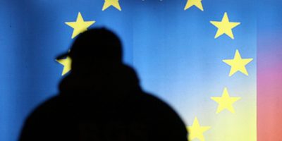 1374511821Drapel-tricolorRomania-Uniunea-EuropeanaUE_AT-12.jpg