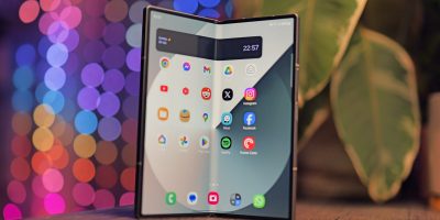 1740491740_Samsung-Could-Launch-Tri-fold-Foldable-Alongside-Galaxy-Z-Fold-7-scaled.jpg