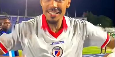 2026-10-01-Wilson-Isidor-declaring-This-is-Haiti-after-match-photo-dingd_er007_photograph-1.jpg