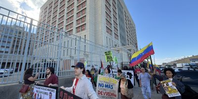 2026-10-3-Demonstrators-march-in-front-of-jail-holding-Nicolas-Maduro-and-Cilia-Flores-at-the-Brookl.jpeg