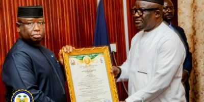 Chief-Electoral-Commissioner-hands-over-Presidential-Election-certificate-to-President-Bio-3-e168984.jpeg