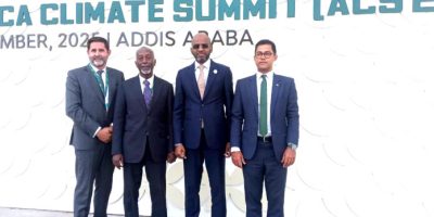 Djibouti-met-en-lumiere-son-Initiative-Carbone-Souveraine-a-Addis-Abeba-696x522.jpg