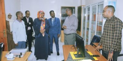 Investissements-Mariam-Hamadou-Ali-donne-le-ton-avec-une-premiere-visite-strategique-a-lANPI-1-696x4.jpeg