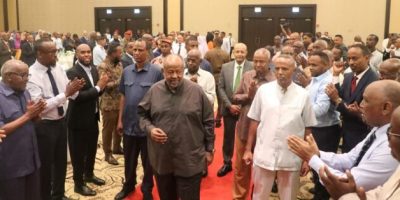 Le-President-Guelleh-remercie-tous-ceux-qui-ont-oeuvre-a-la-reussite-de-sa-campagne-electorale-2-696.jpeg