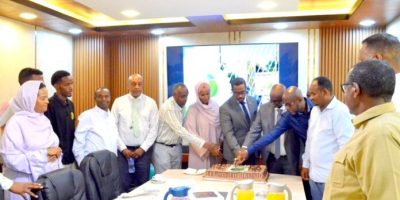 Le-ministre-du-Commerce-et-du-Tourisme-poursuit-sa-tournee-de-prise-de-contact-a-lODPIC-et-a-lAgence.jpeg