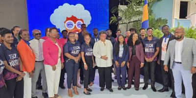 Prime-Minister-Mia-Mottley-in-photo-opp-with-developers-of-the-Pearly-app-scaled.jpg