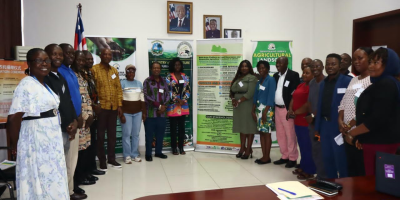 Stakeholders-in-group-photo.png