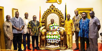 The-GPHA-Board-in-a-pose-with-Otumfuo.jpg