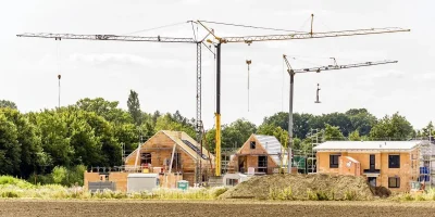 Wohnungsbau20auf20dem20Land20Bau20Hausbau20Neubauwohnung20Eigenheim20Einfamilienhasu20Einfa.webp