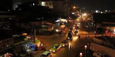Yaounde-by-night.jpg