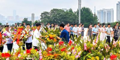 kim-il-sung-death-anniversary-mansu-hill.jpg