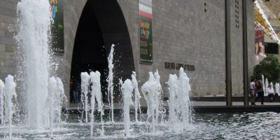 ngv-entrance-melbourne-1024x768.jpg