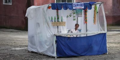 north-korea-street-vendor-stall-pyongyang.jpg