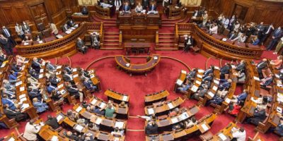 parlamento-2.jpg