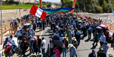 peru-protestas-moqegua-foto-fb-radio-melodia-1.jpg.webp.webp