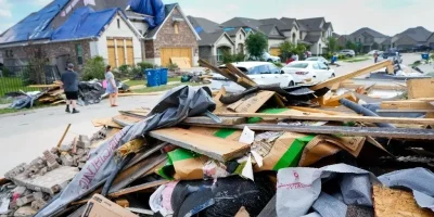 tornados-causan-danos-en-viviendas-de-houston-texas-9651html-tornados-houstonjpg-8521html-f44d6553-a1c8-4373-bd47-b04d2702b092-1.jpg.webp.webp