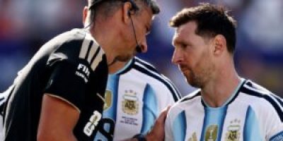 vincic-dhe-messi-300x213.jpg